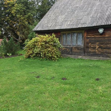 Brivdienu Lauku Maja Budnieki Akmendziras Exterior photo