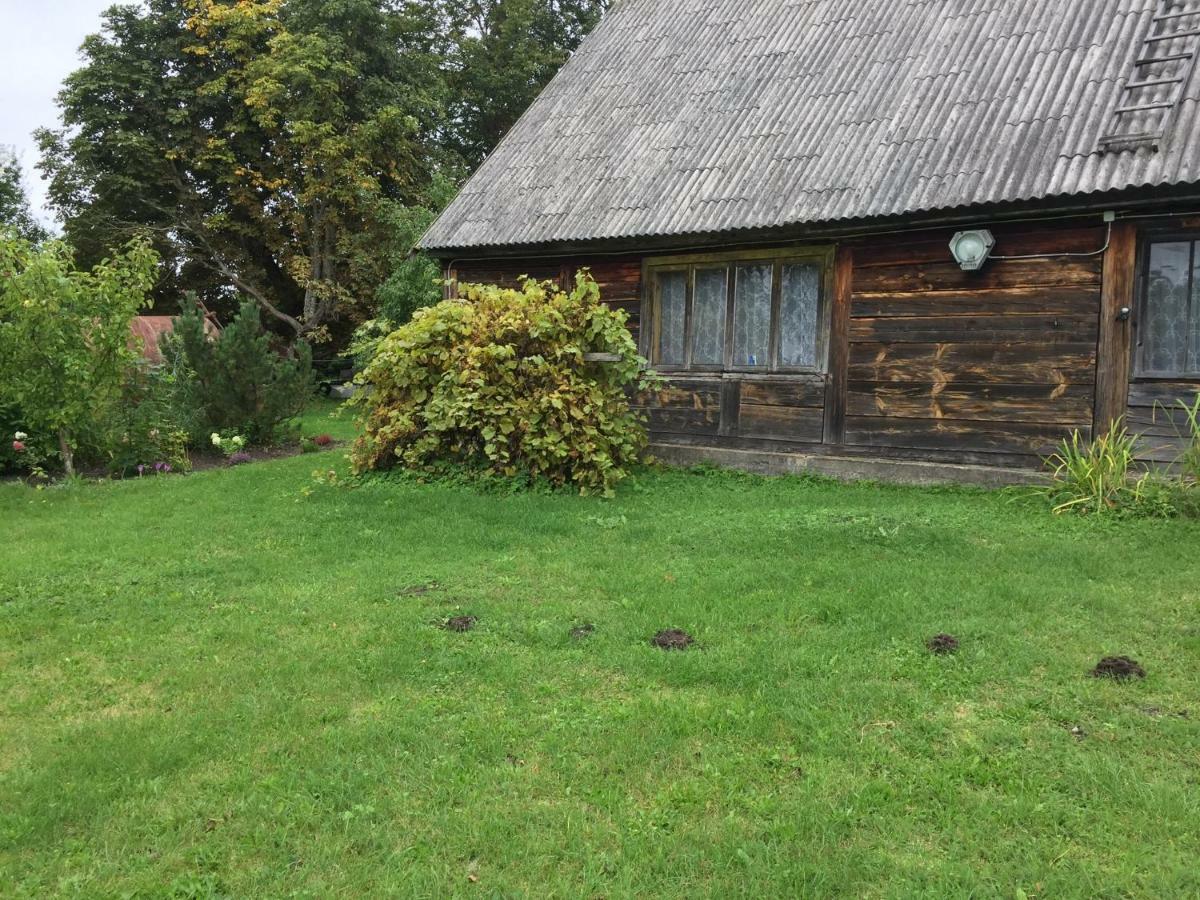 Brivdienu Lauku Maja Budnieki Akmendziras Exterior photo